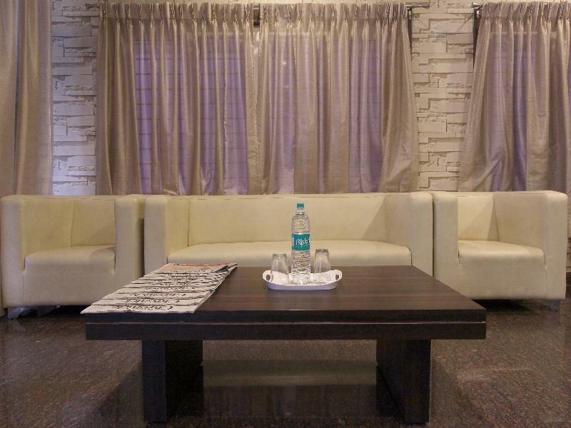 Capital O 70534 Habitat Suites And Rooms Bangalore Bagian luar foto